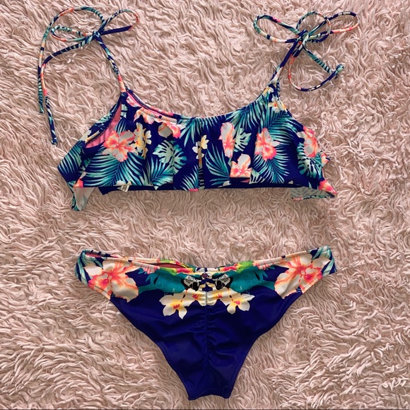 PINK BY VICTORIA'S SECRET TROPICAL PRINT CHEEKY BIKINI SET · SIZE M - Picture 2 of 5